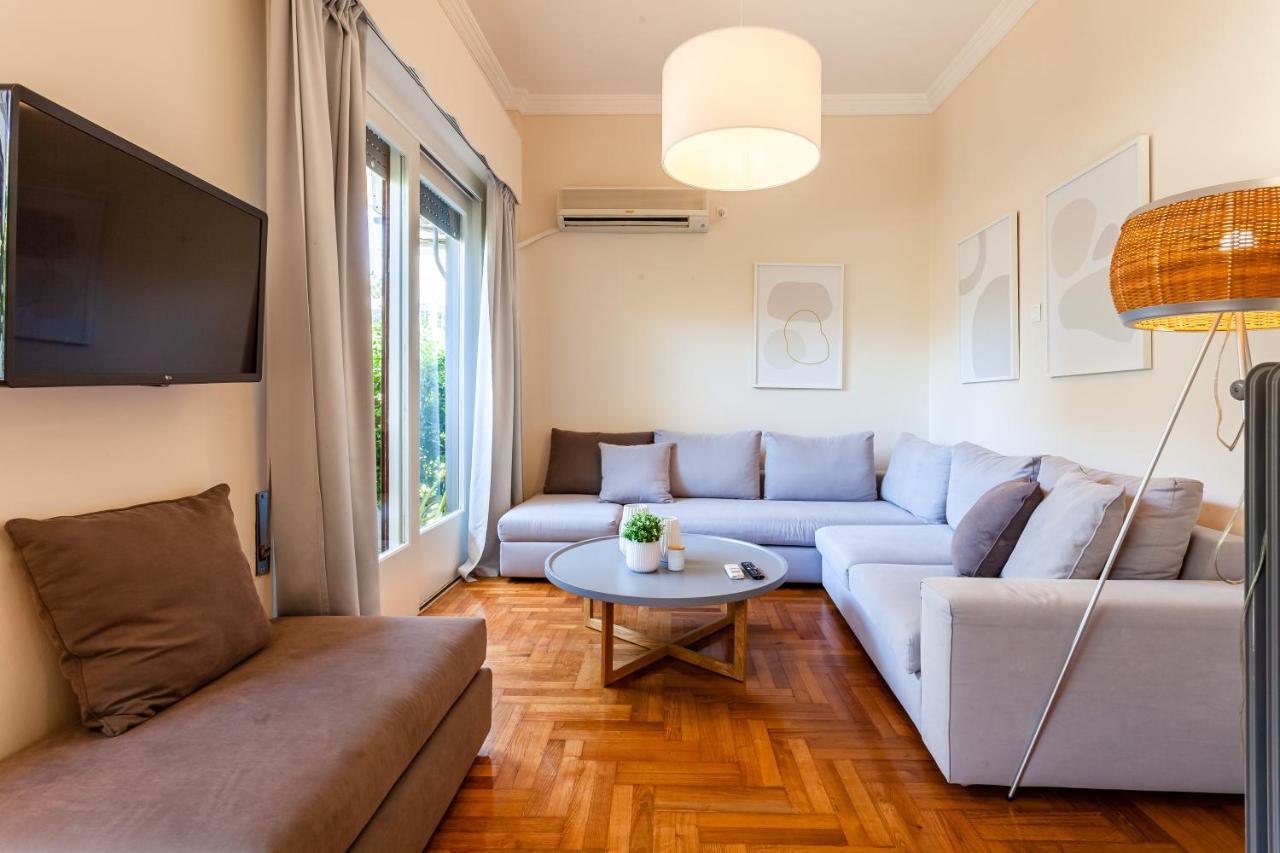 Kalamata A Home - Urban Garden Retreat Dış mekan fotoğraf