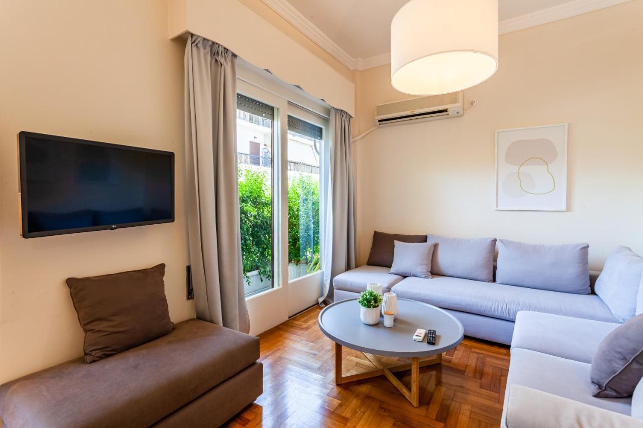Kalamata A Home - Urban Garden Retreat Dış mekan fotoğraf