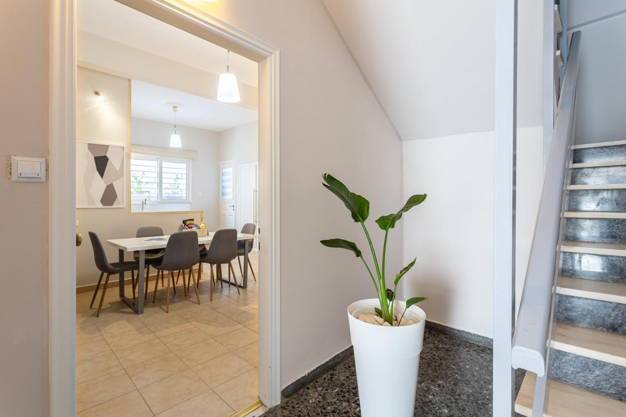Kalamata A Home - Urban Garden Retreat Dış mekan fotoğraf